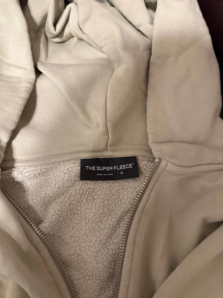 Aritzia SuperFleece Matcha Color Hoodie image indicator(3)