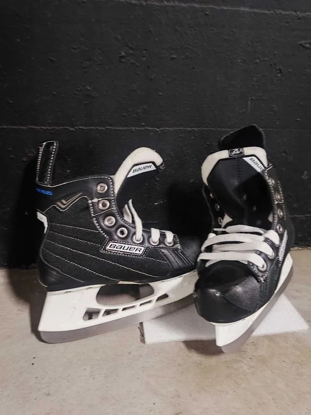 WINTER SALE-Kids toddler hockey skates "Bauer Nexus" NEW
