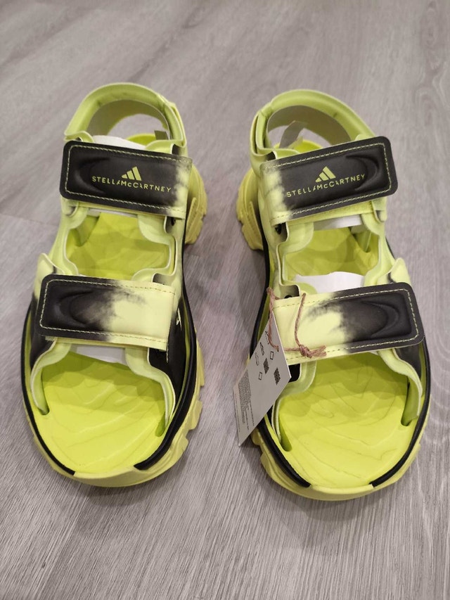 OFF SEASON SALE-adidas x Stella McCartney "HIKA SANDAL"