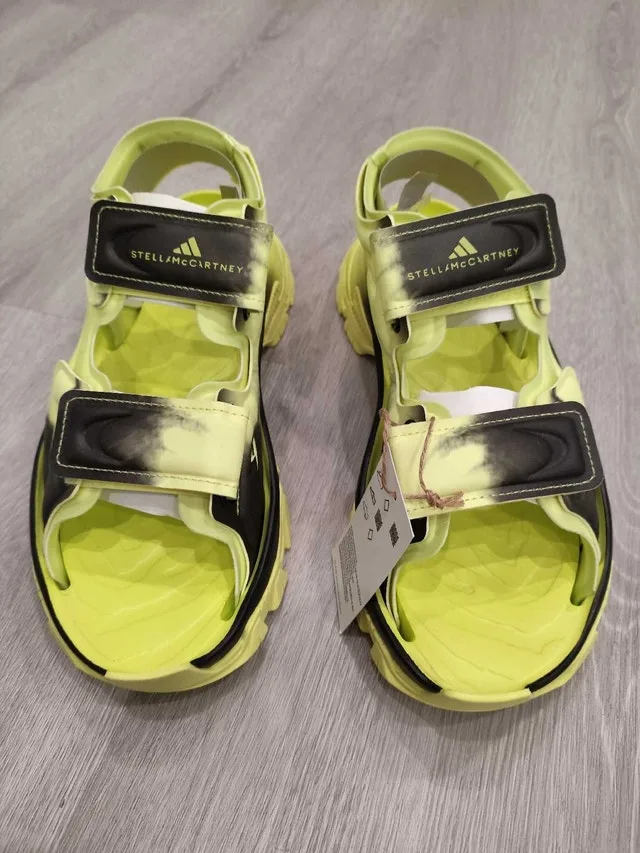 OFF SEASON SALE-adidas x Stella McCartney "HIKA SANDAL"