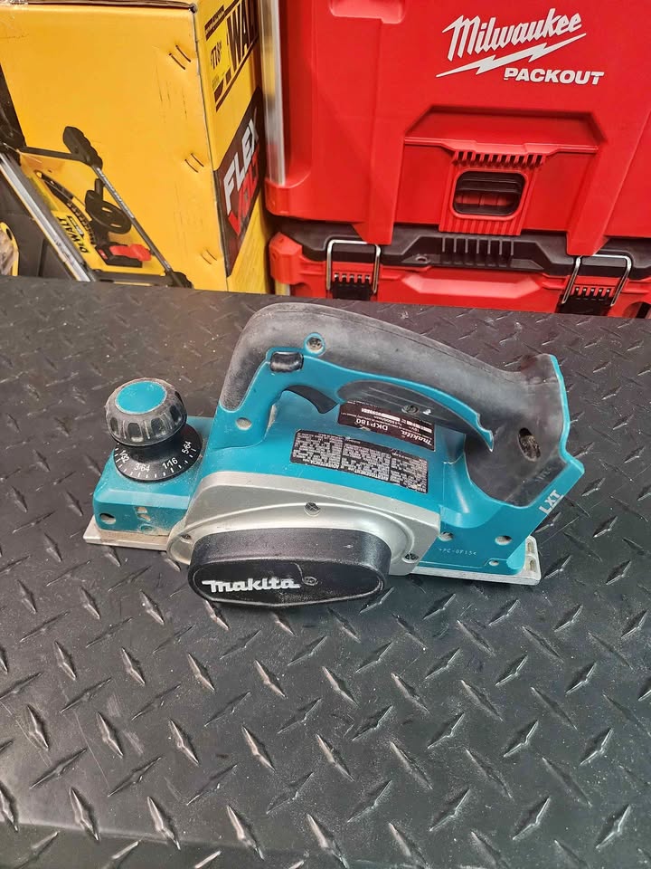Makita 18v cordless planner