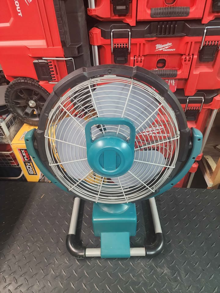 Makita cordless jobsite fan - photo 2