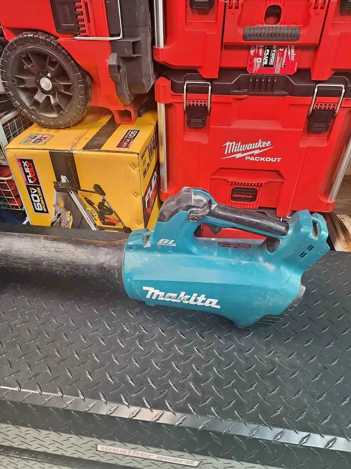Makita blower 18v cordless thumbnail