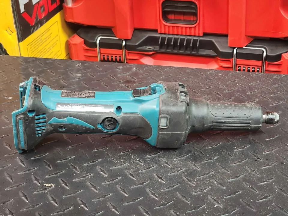 Makita die grinder 18v cordless image indicator(3)
