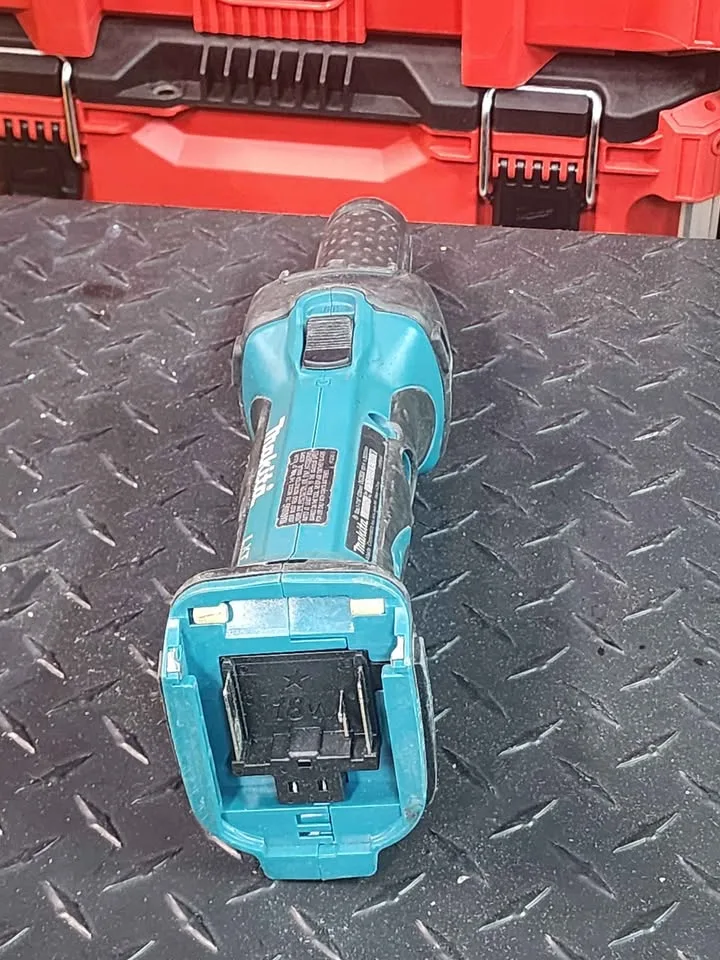 Makita die grinder 18v cordless image indicator(4)