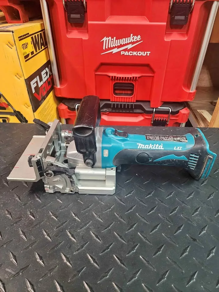 Makita cordless biscuit joiner 18v thumbnail