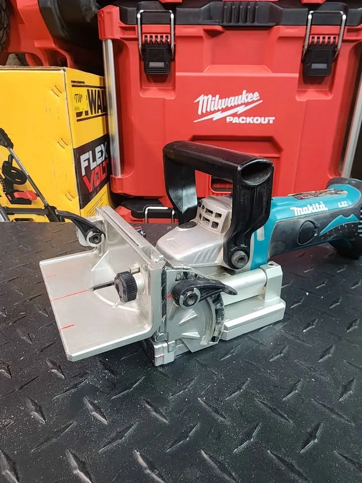 Makita cordless biscuit joiner 18v image indicator(3)