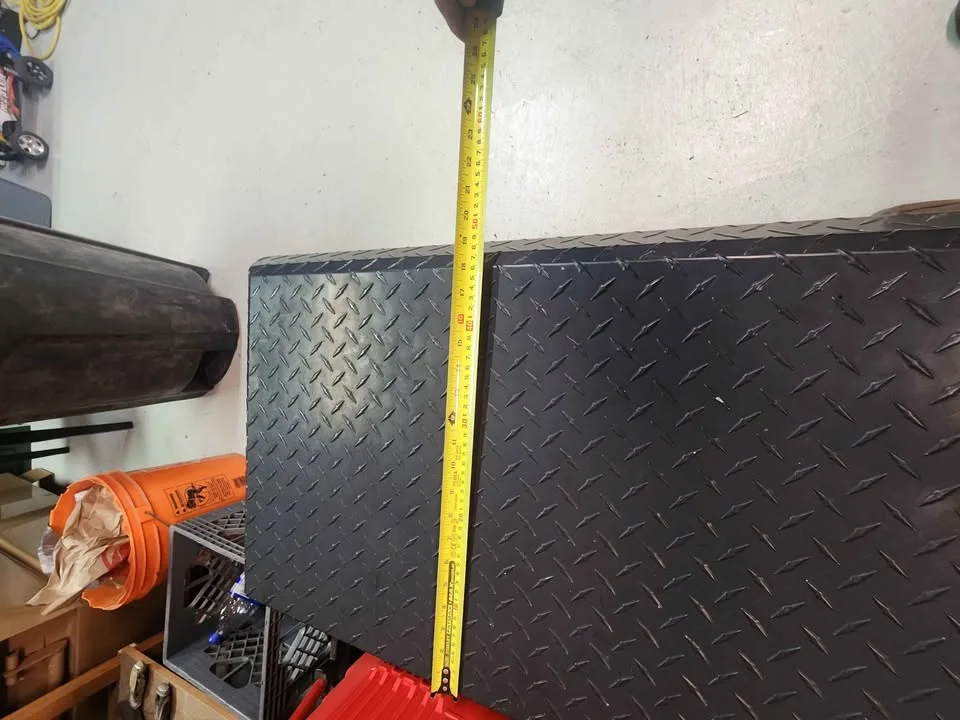 Weather Guard Truck Tool Box – Excellent Condition image indicator(8)