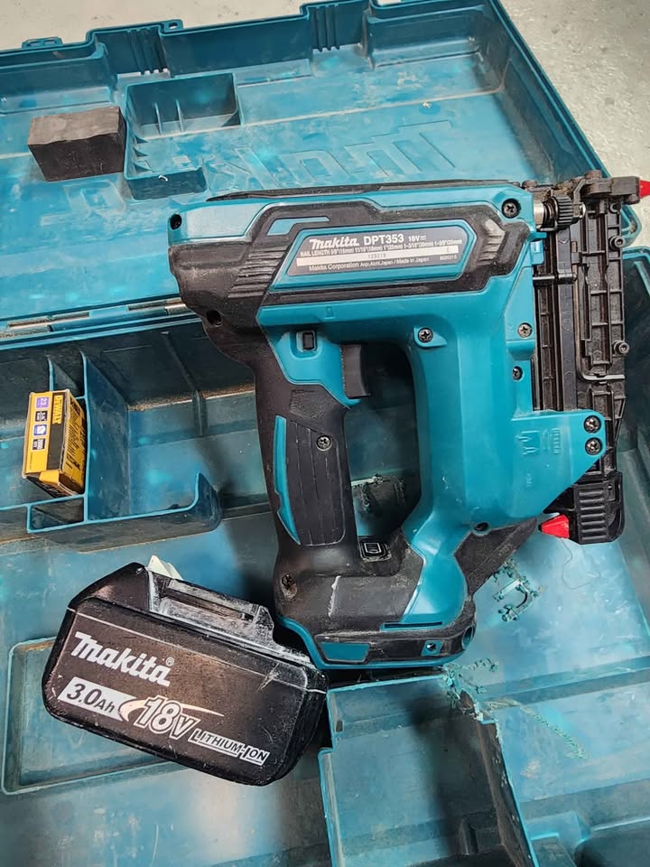 Makita cordless 23g finishing nailer 18v - photo 2