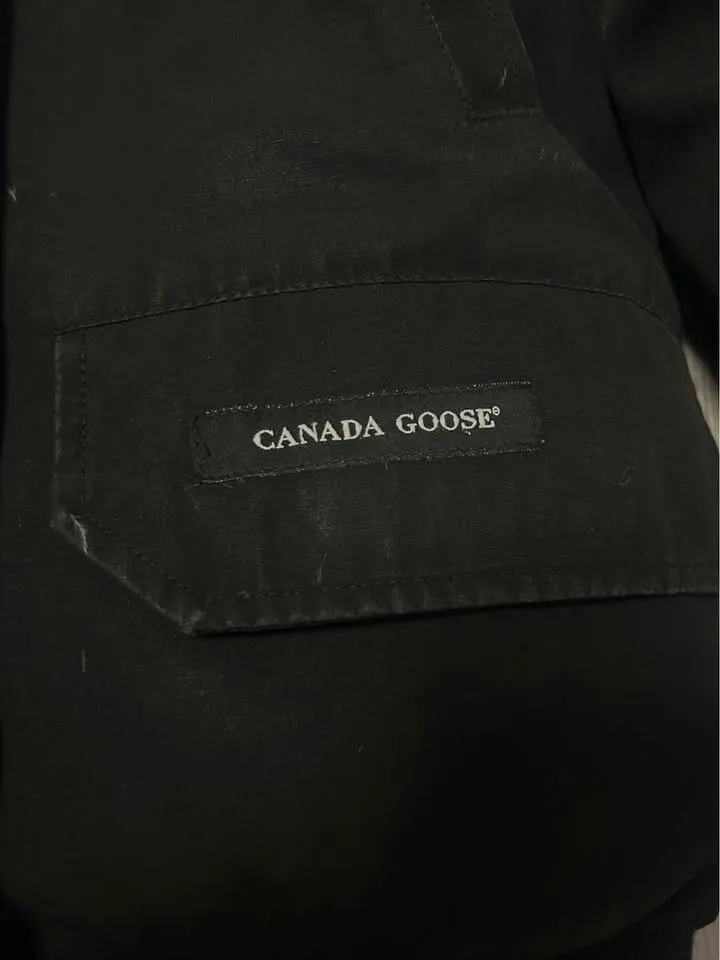 Canada Goose Chilliwack Bomber image indicator(3)