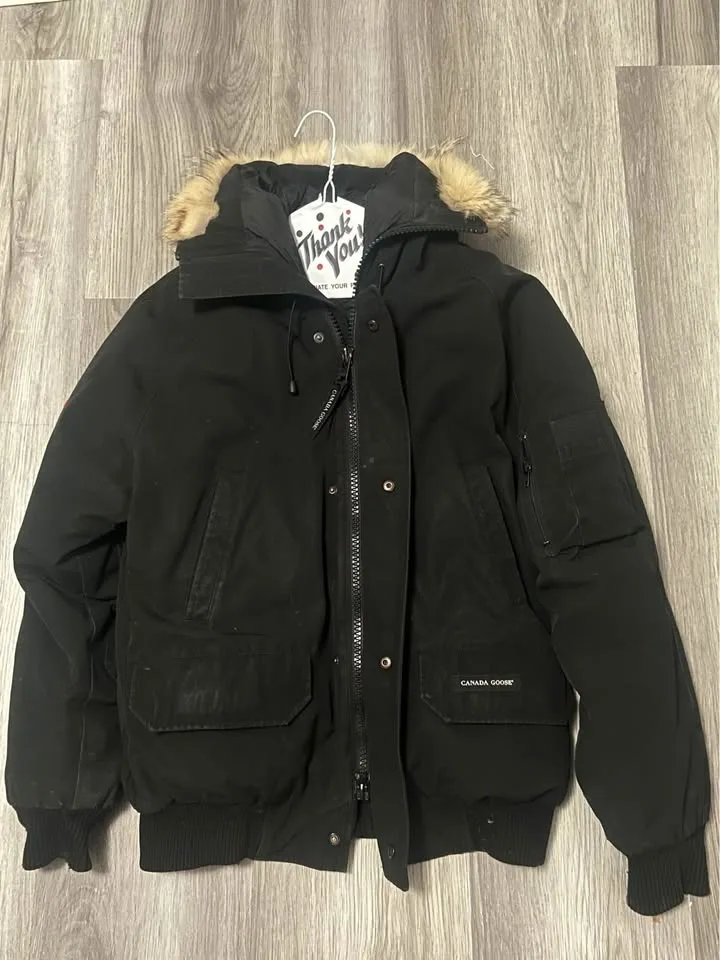 Canada Goose Chilliwack Bomber image indicator(8)