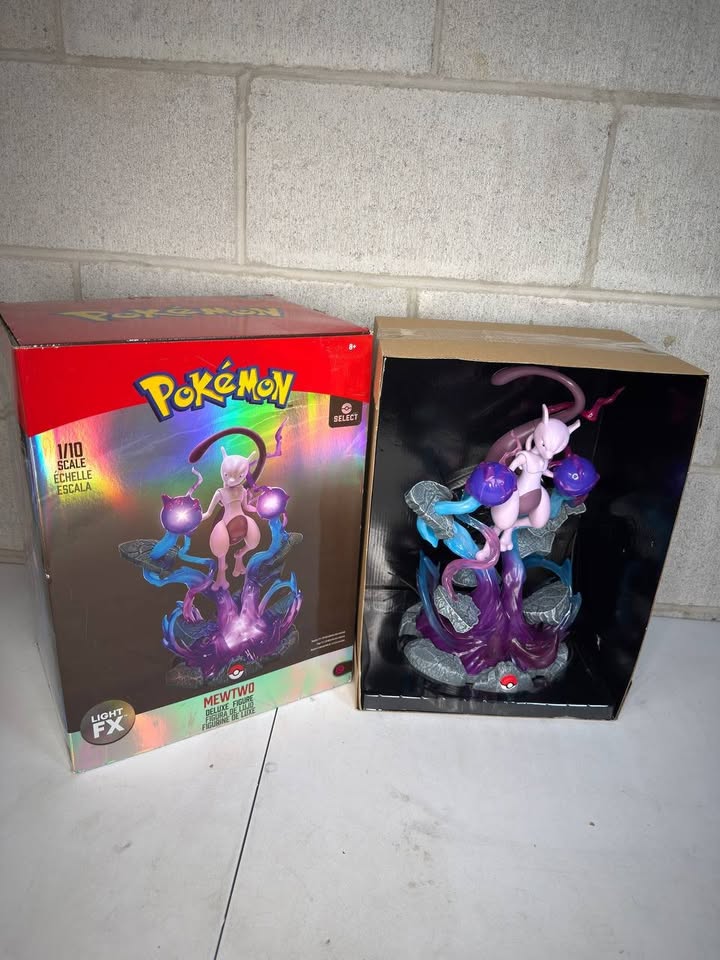Jazwares Mewtwo Deluxe Collector Statue Figure - photo 2