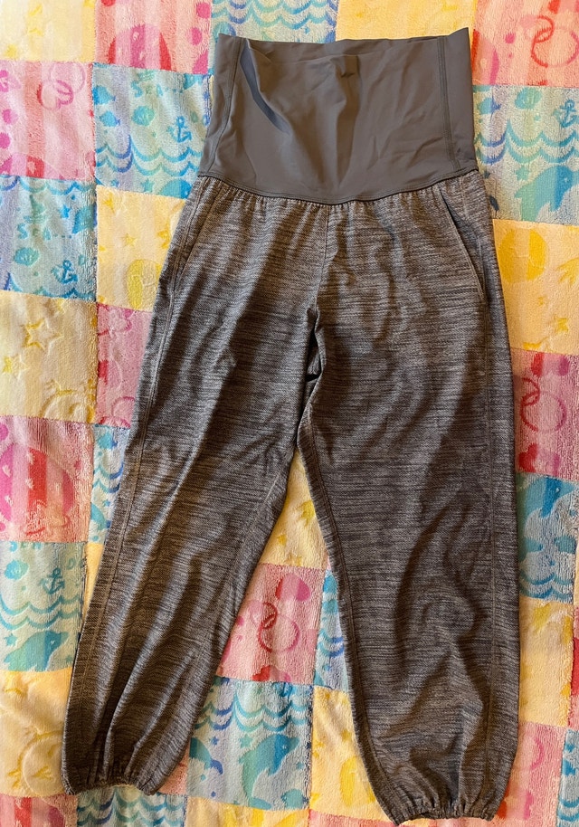 Lululemon pants size 4 - photo 2