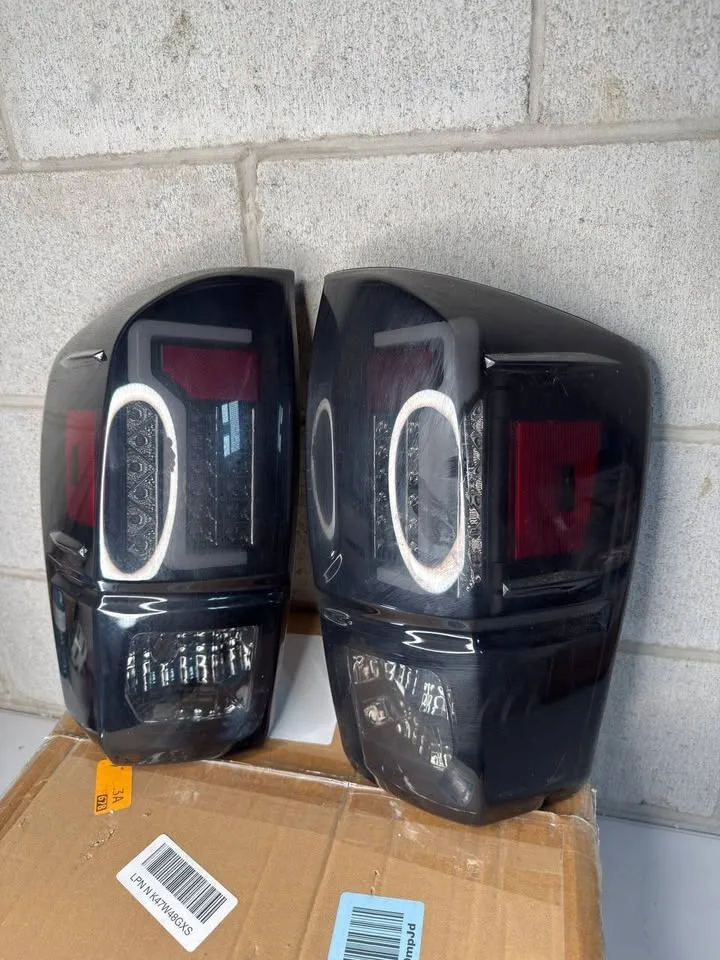 WOLFSTORM LED Tail Light Assembly for 2016-2022 Toyota Tacoma image indicator(3)