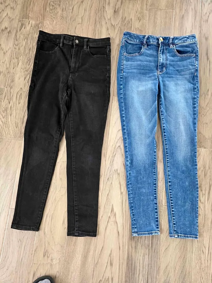 American Eagle Jeans - women size 6 short