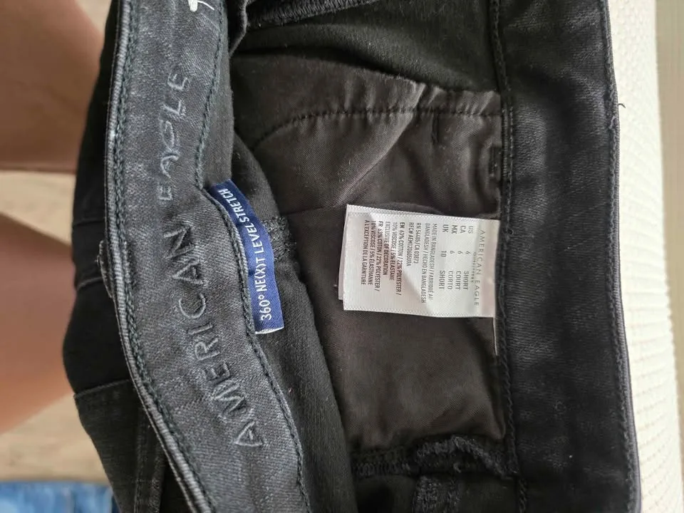 American Eagle Jeans - women size 6 short image indicator(4)