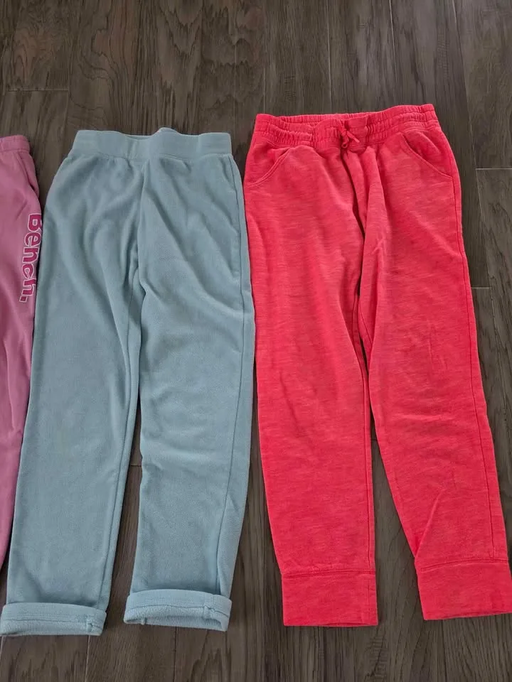 Girls sweatpants - size 12 years image indicator(3)
