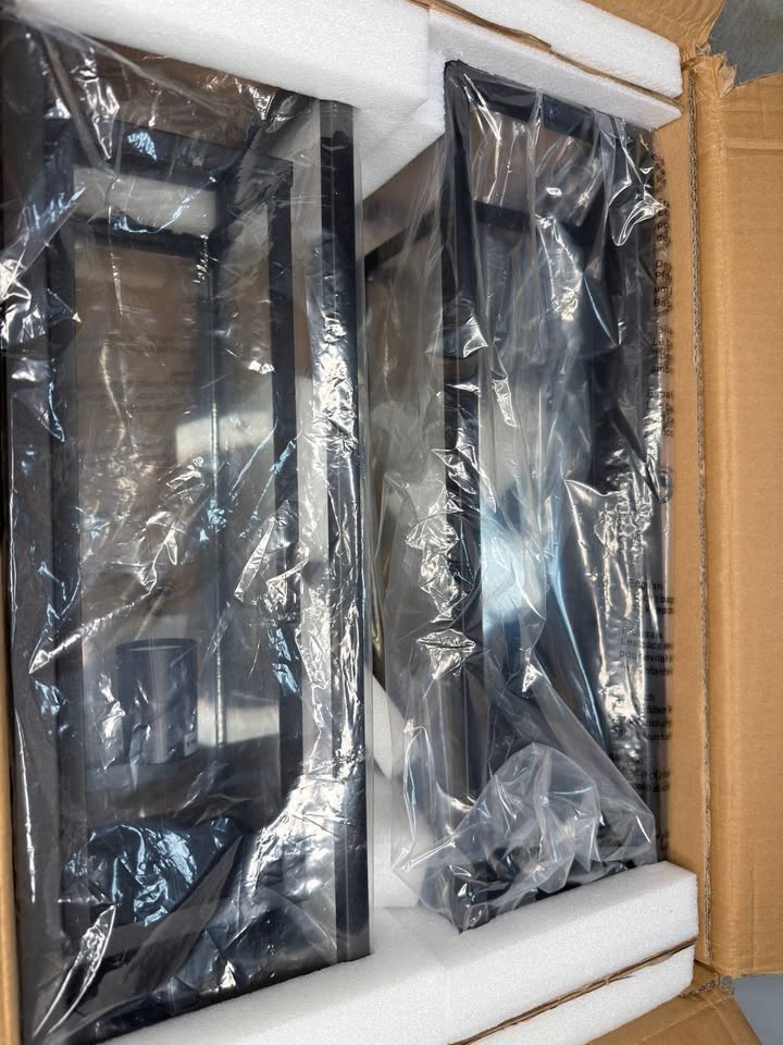 mirrea 18" Classic Outdoor Wall Sconce 1 Light, Pack of 2 - photo 3