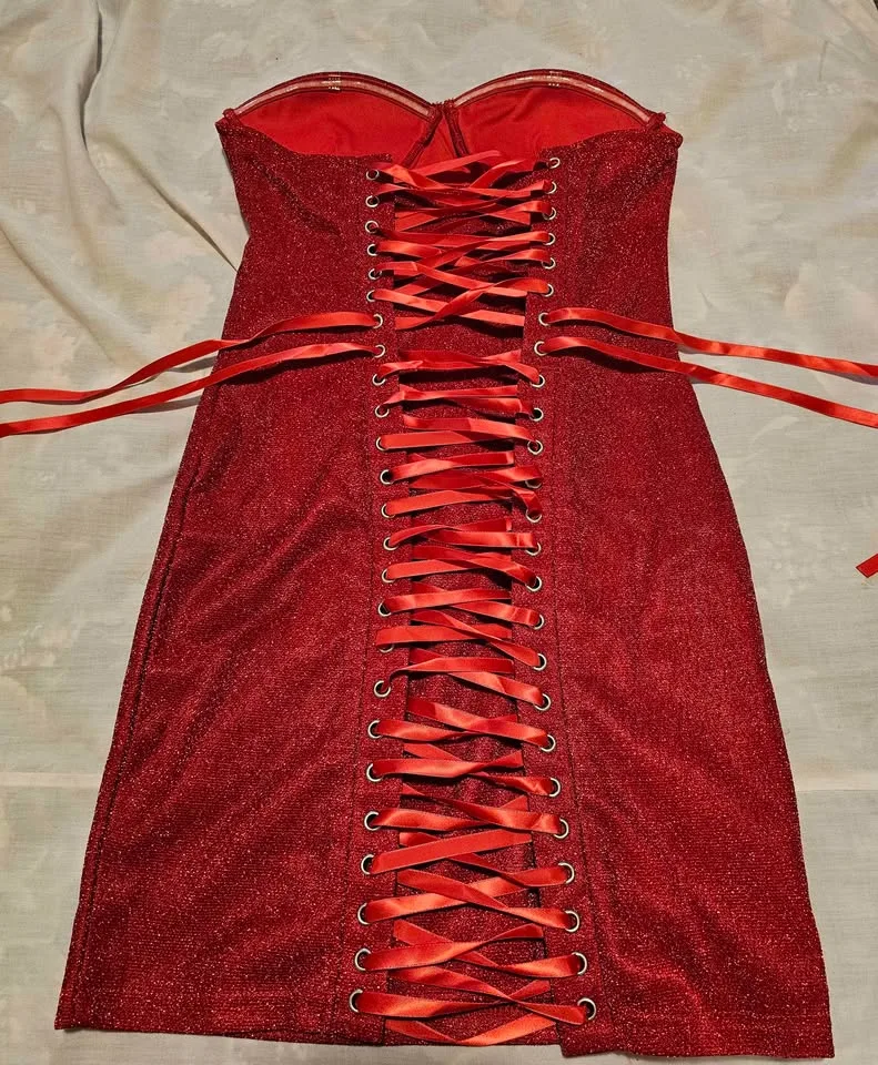👗 Red Dress – $12 Brand new, never worn – It is a gift but it’s image indicator(2)
