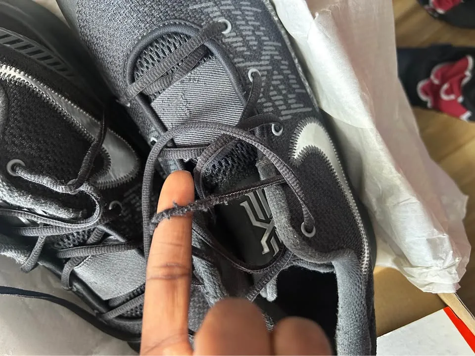 Kyrie Nike flytrap 2 image indicator(7)