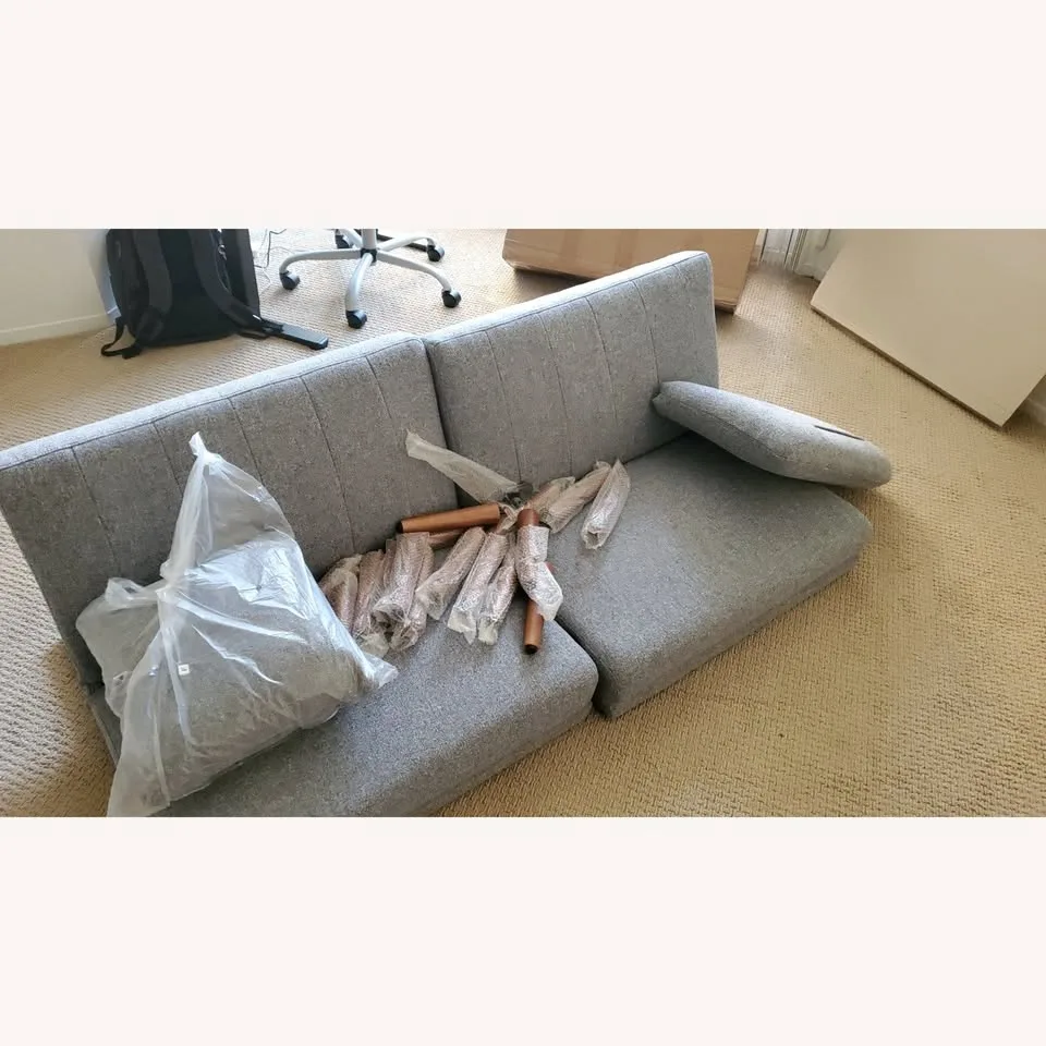 Light Gray 3+ Piece Sectional image indicator(2)