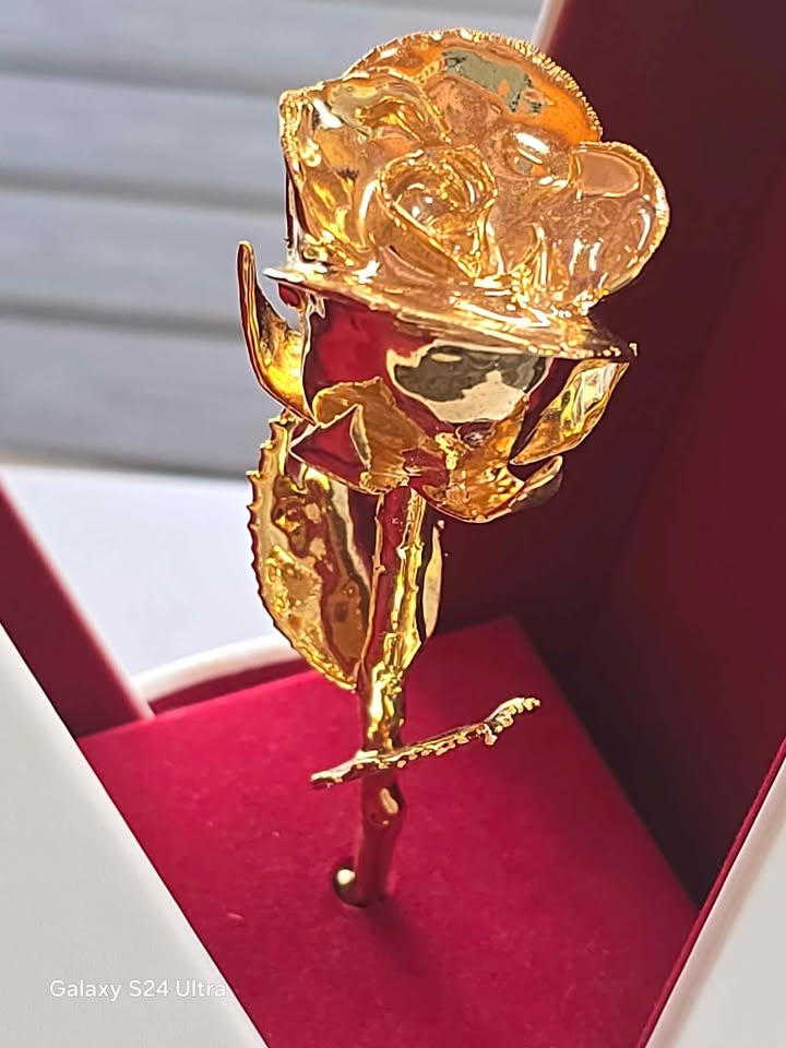 24K Gold Rose - photo 3