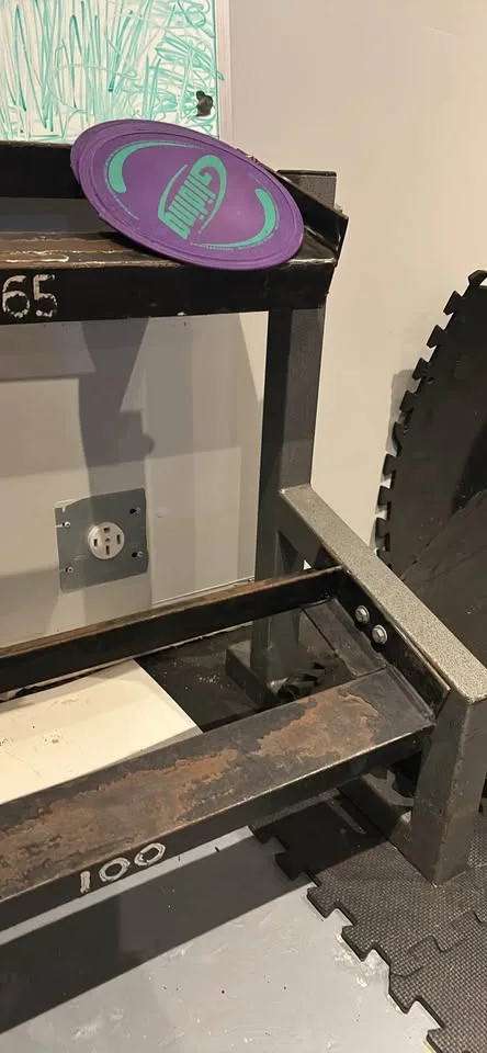 Metal dunbell rack image indicator(2)