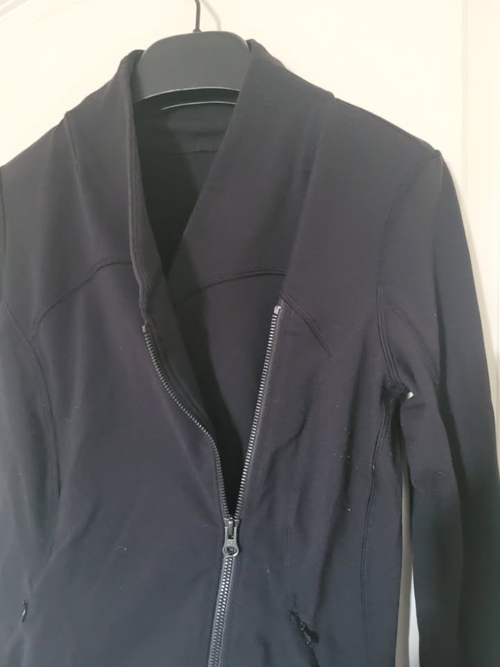 Lululemon Black Precision Jacket Asymmetrical Zipper Size 4 - photo 2