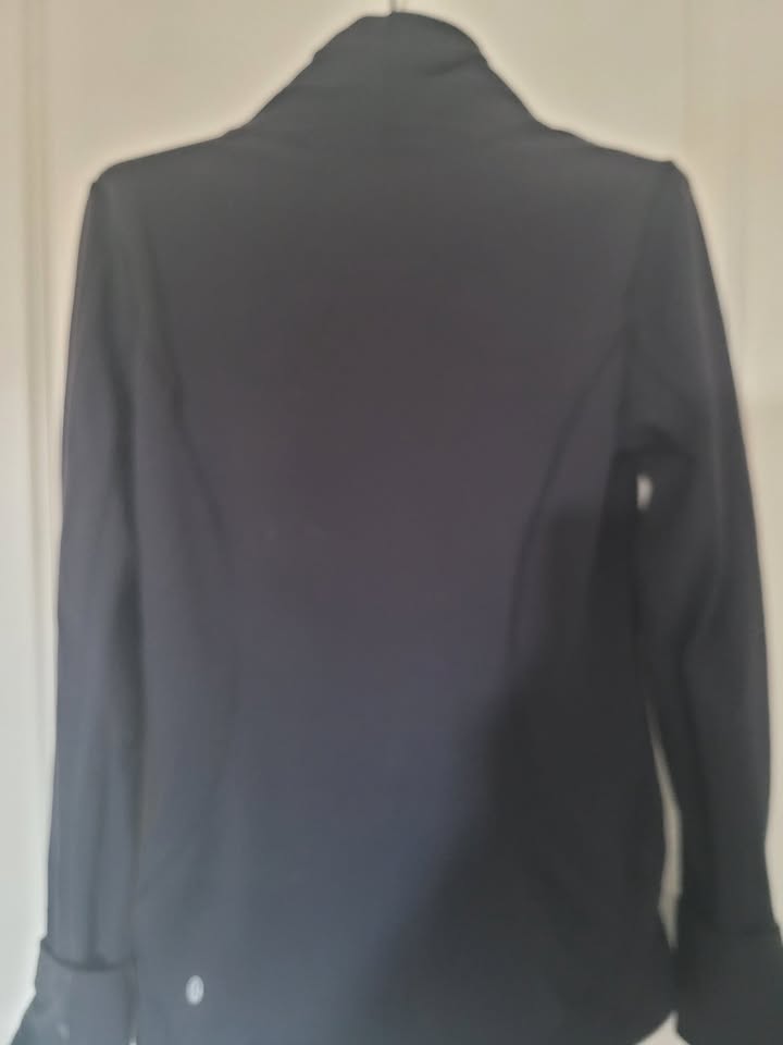 Lululemon Black Precision Jacket Asymmetrical Zipper Size 4 - photo 3