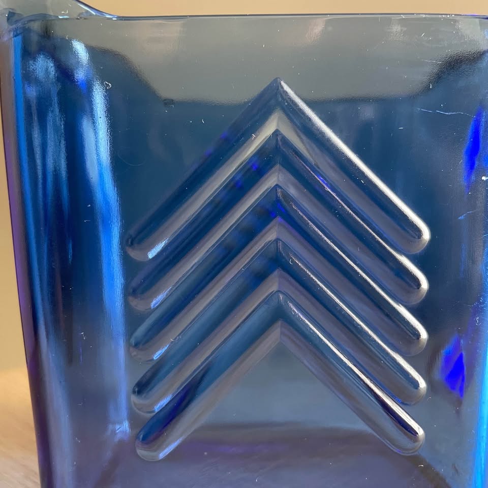 Vintage Hazel Atlas Chevron Creamer Milk Jug - photo 2