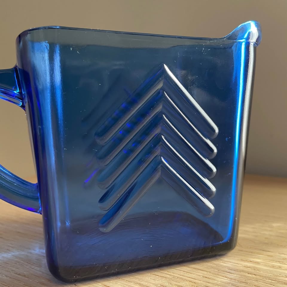 Vintage Hazel Atlas Chevron Creamer Milk Jug - photo 4