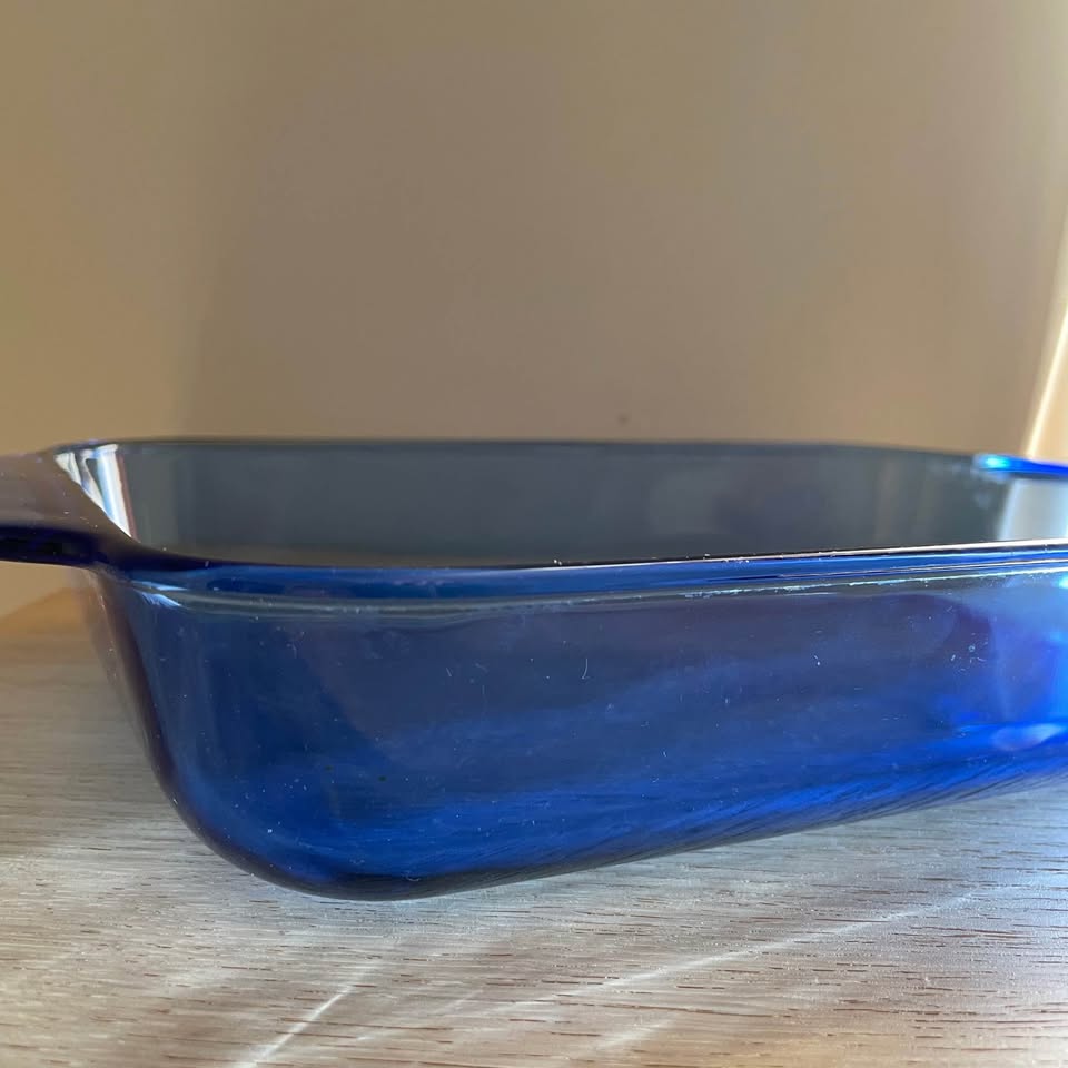 SALE - Vintage Cobalt Blue Pyrex Baking Dish (11x7")) - photo 3