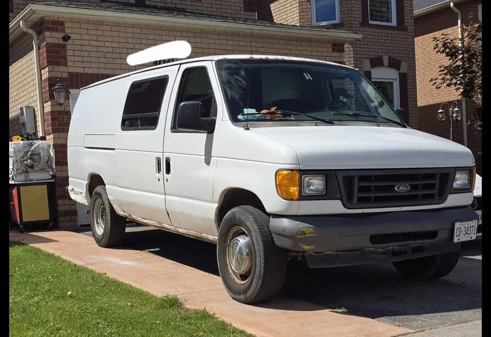 Van Ford E250 model 2006 image indicator(3)