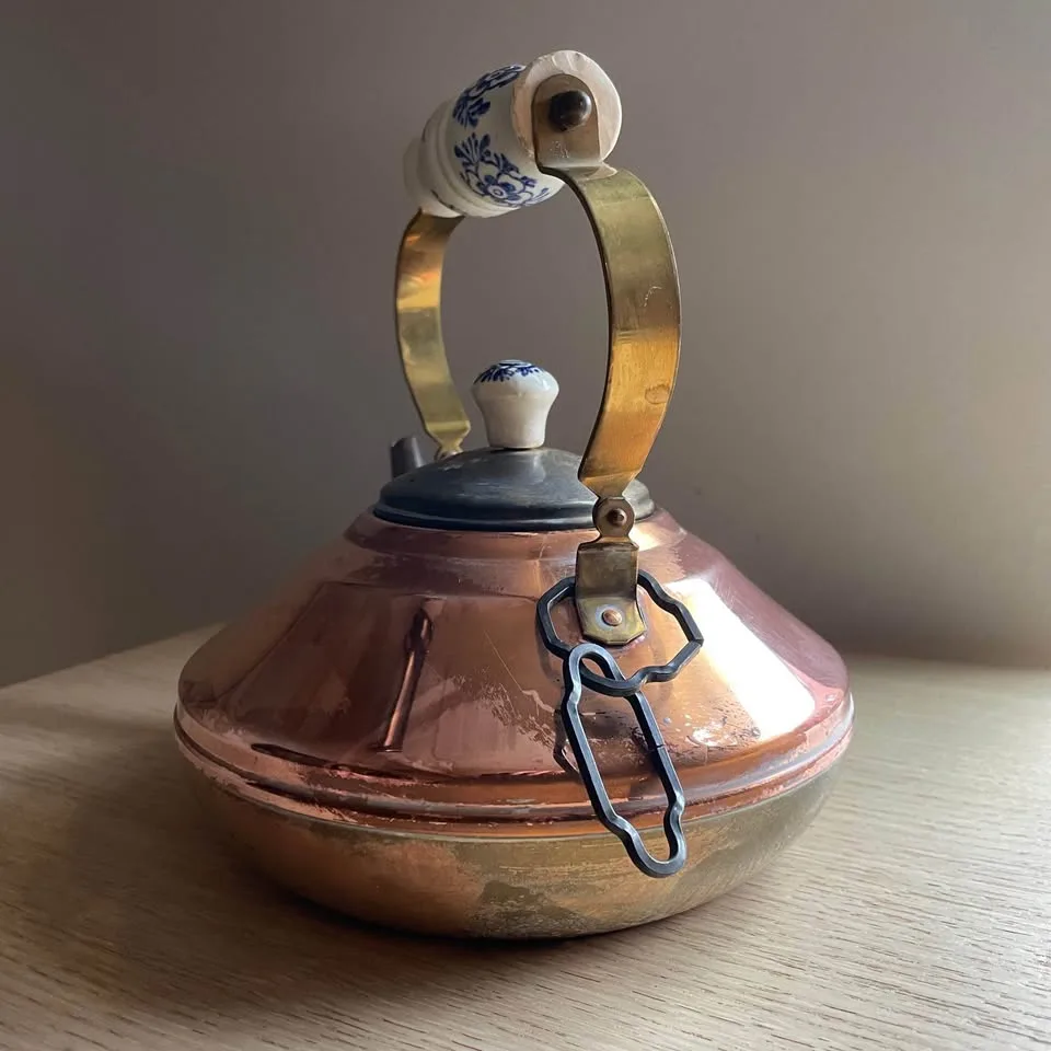 Vintage Brass & Copper TeaPot Kettle - ceramic handle image indicator(2)