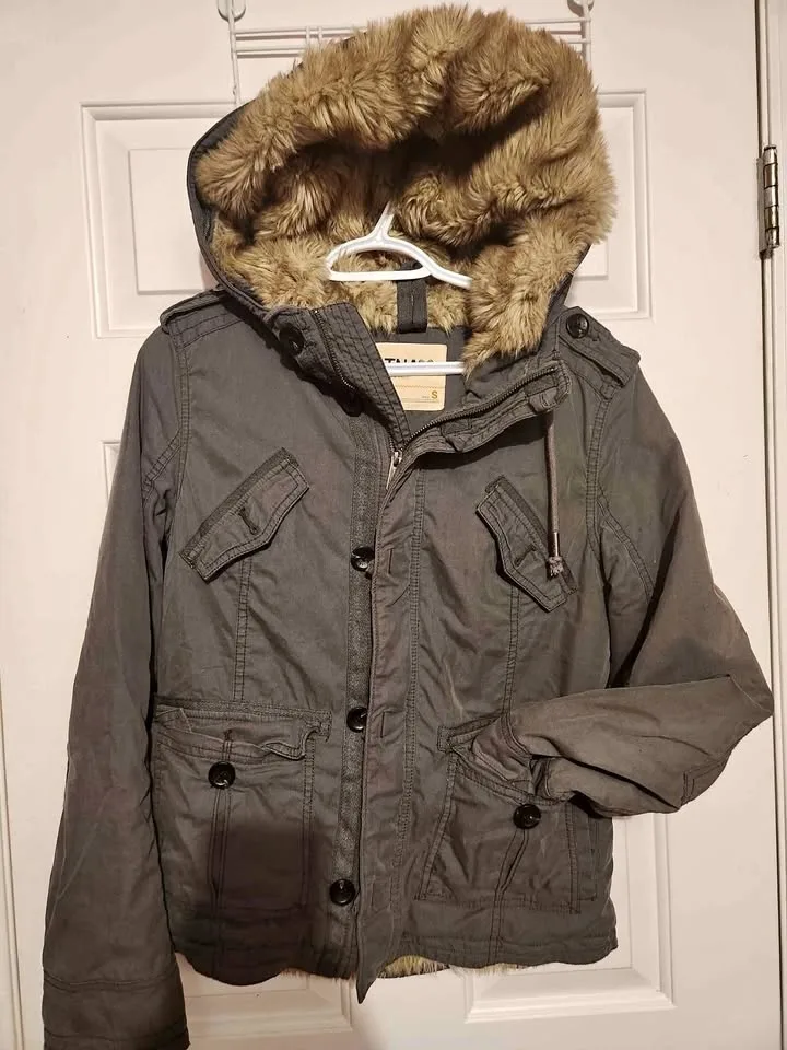 Woman's TNA Winter Jacket