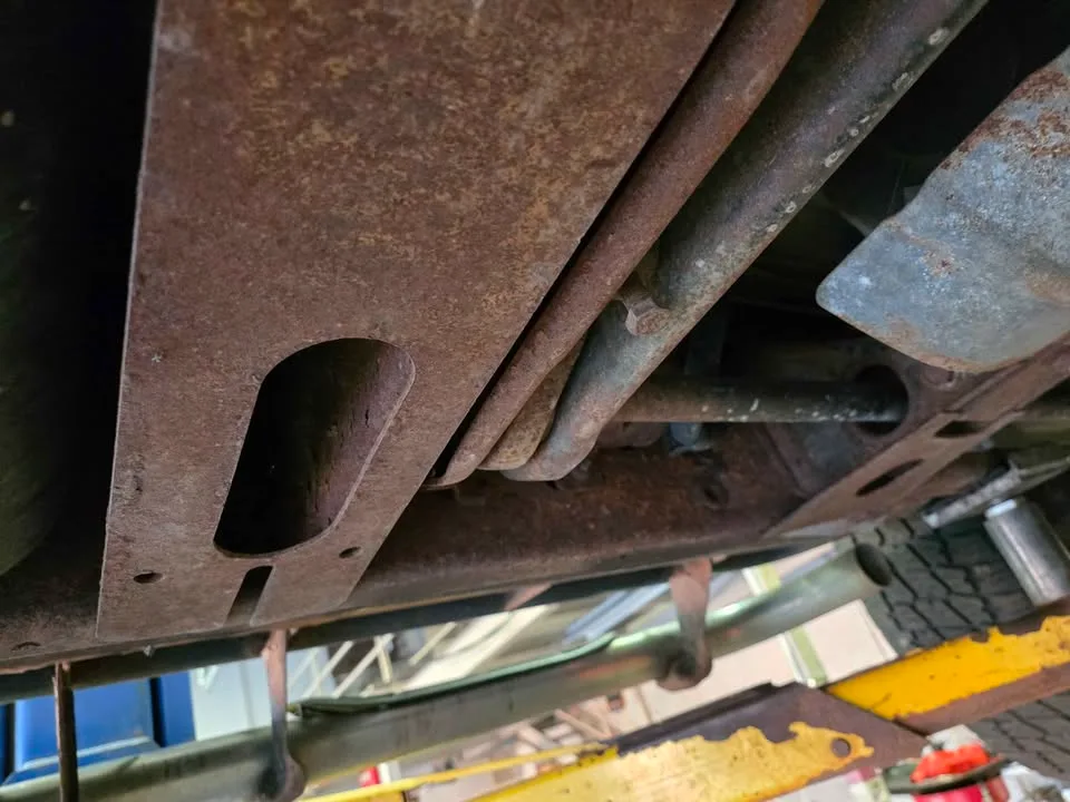 2006 Hummer H2 SUT Sport Utility Pickup 4D 3 ft image indicator(7)