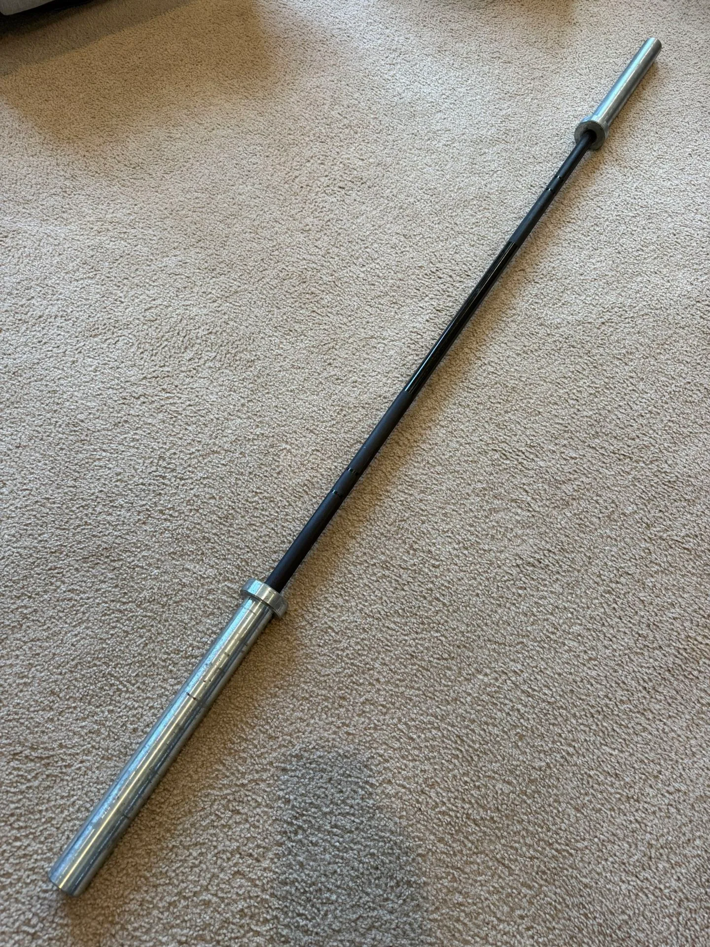 Rogue Fitness Ohio Olympic Barbell image indicator(3)