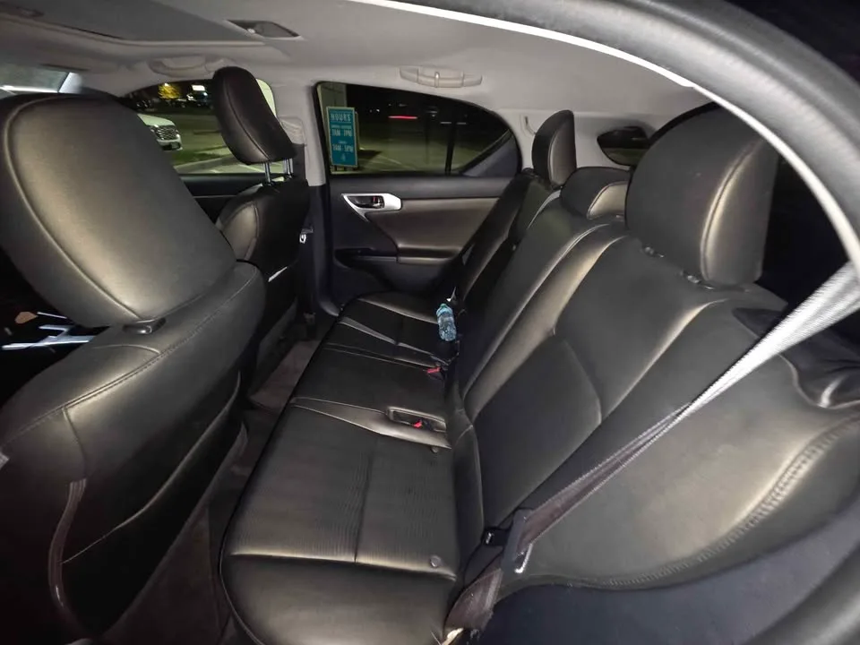 2012 Lexus CT 200h Hatchback 4D image indicator(9)