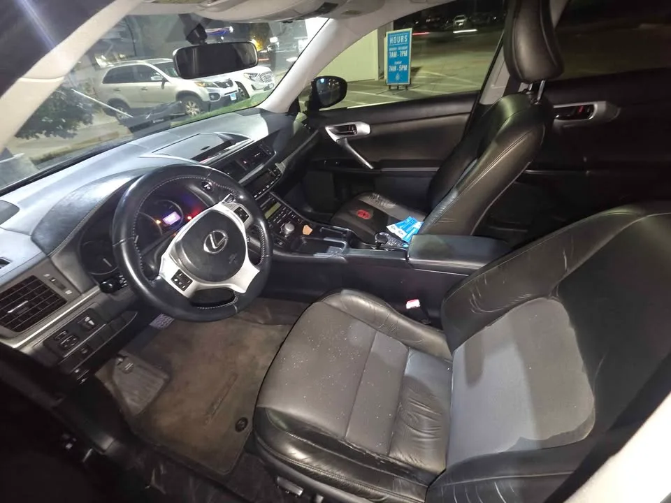 2012 Lexus CT 200h Hatchback 4D image indicator(10)