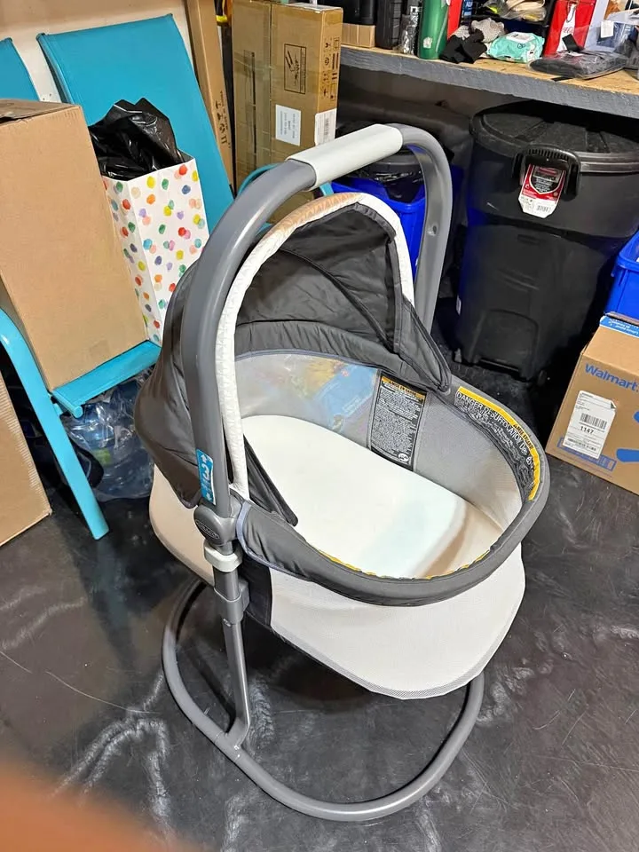 Graco Baby Bassinet