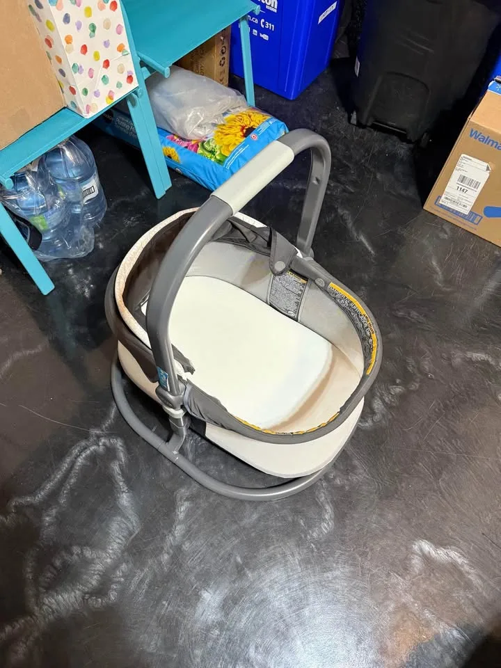 Graco Baby Bassinet image indicator(2)