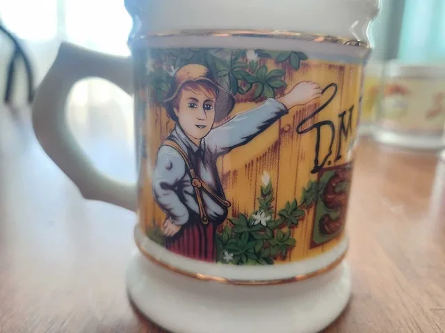 Ashton Drake Gallery Porcelain Mug Collection image indicator(9)