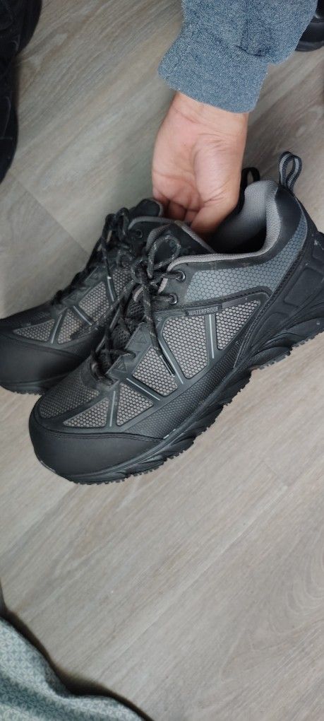 Steel Toe Work Shoes. Slip Resistant, Water Proof, Size 11 - photo 2