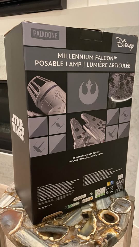BRAND NEW! Star Wars - Millennium Falcon desk lamp - photo 3