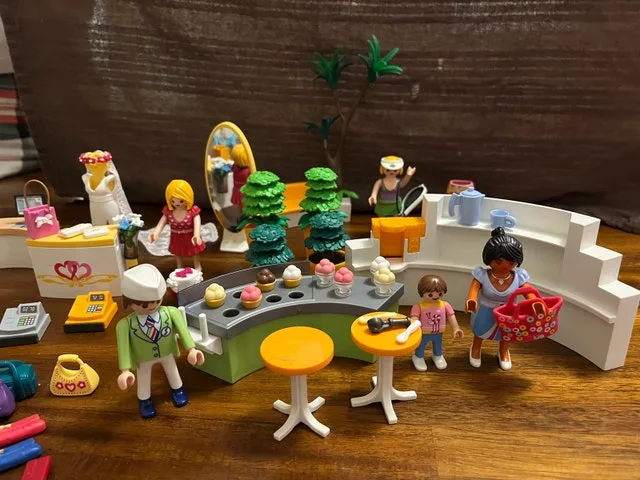 playmobil shopping centre image indicator(3)