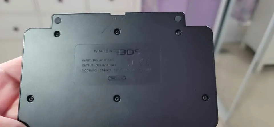 Turquoise Nintendo 3DS image indicator(6)