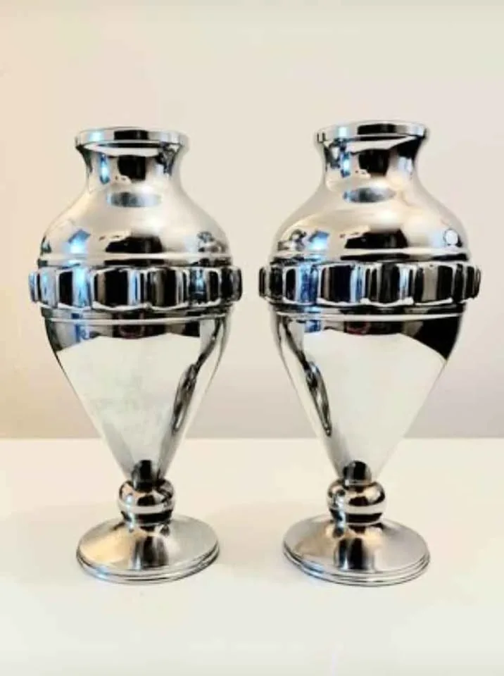 1940s Nickel Chrome Rare Vase Set 2 Pcs Each image indicator(5)