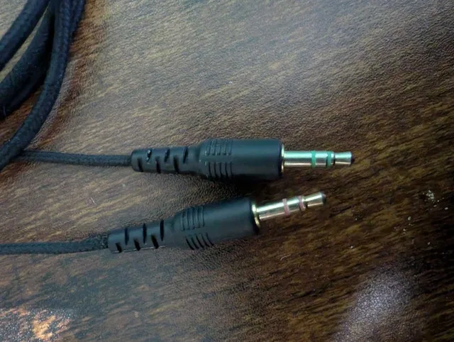 Razer Blackshark Headset image indicator(3)