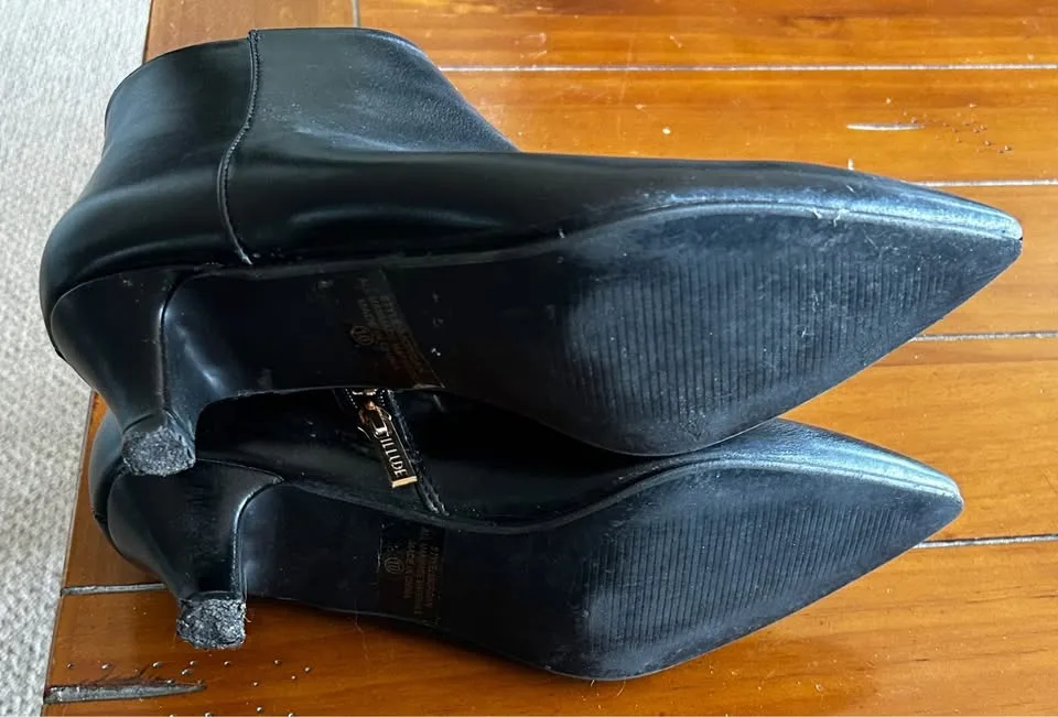 Black Size 10 Kitten Heel Booties, In Great Shape image indicator(3)