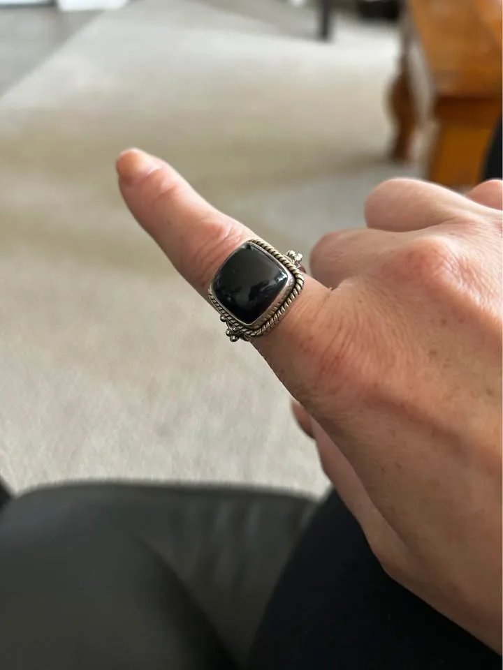 925 Sterling Silver Black Onyx Ring, Size 9 1/4 image indicator(2)